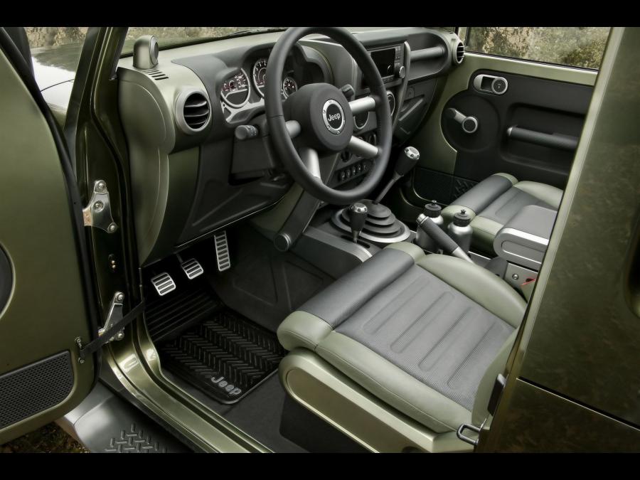  Jeep Gladiator Concept 2005 года  (фото 22 из 30)
